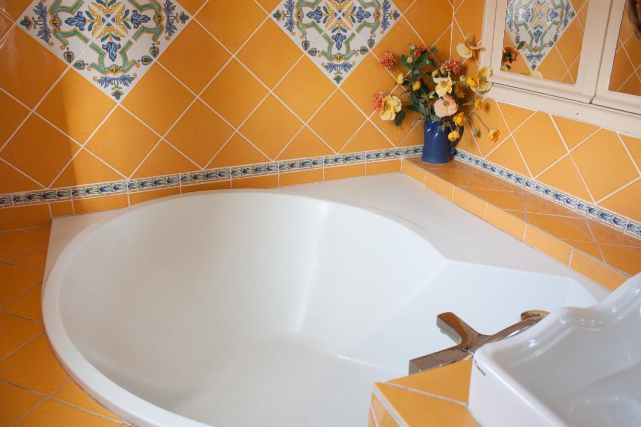 Maison De Pecheur Тулон Екстериор снимка